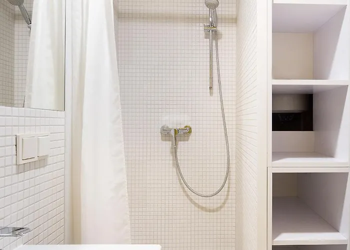 Rentplanet - Rejtana * فروتسواف